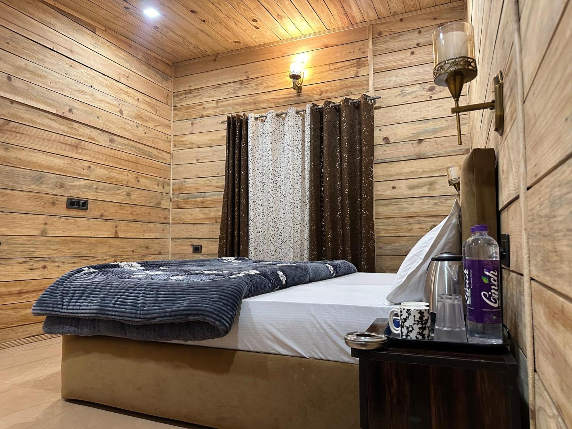 Cabana Riverside Resort - Kainchi Dham Nainital Dış mekan fotoğraf