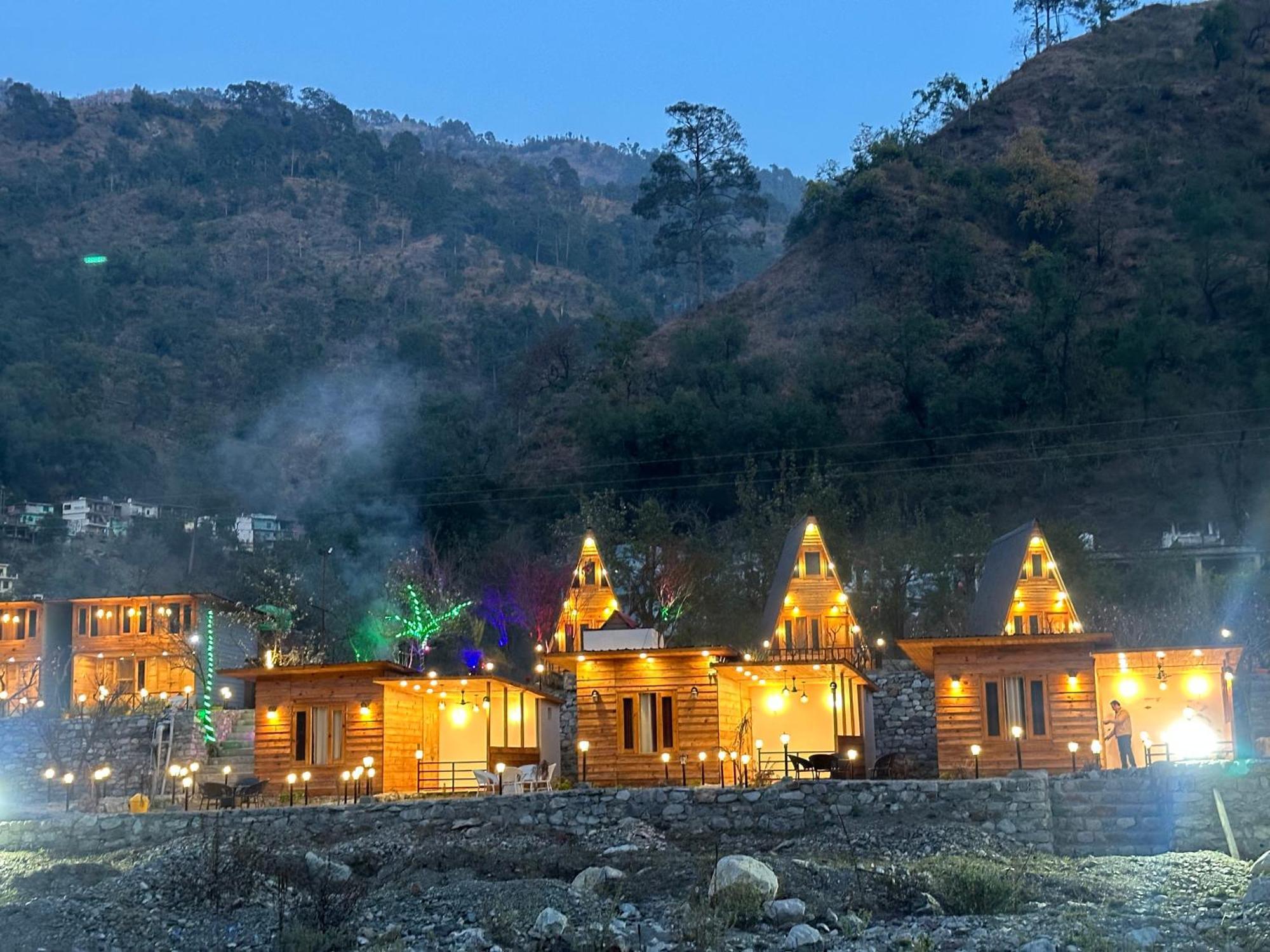 Cabana Riverside Resort - Kainchi Dham Nainital Dış mekan fotoğraf