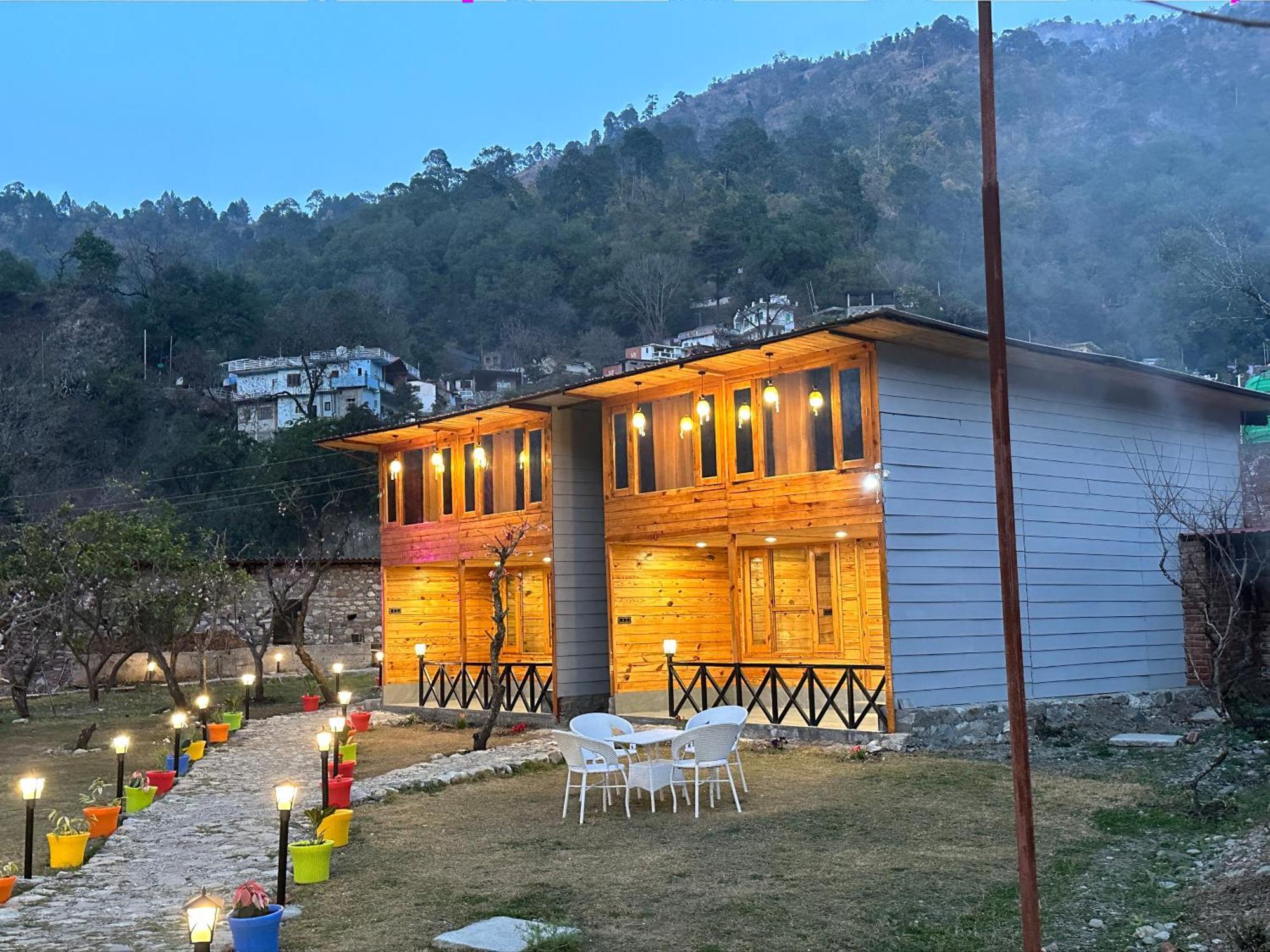 Cabana Riverside Resort - Kainchi Dham Nainital Dış mekan fotoğraf